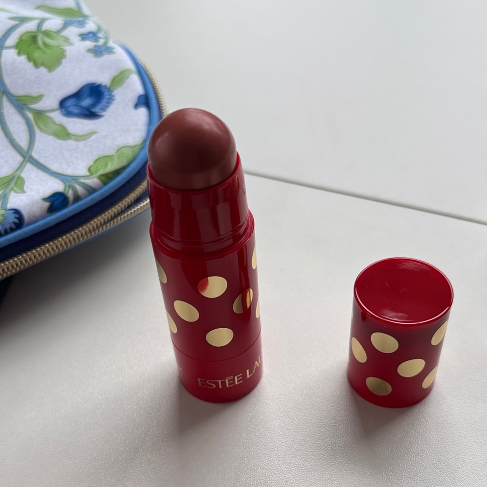 Estée Lauder makeup set - Picture 3 of 9